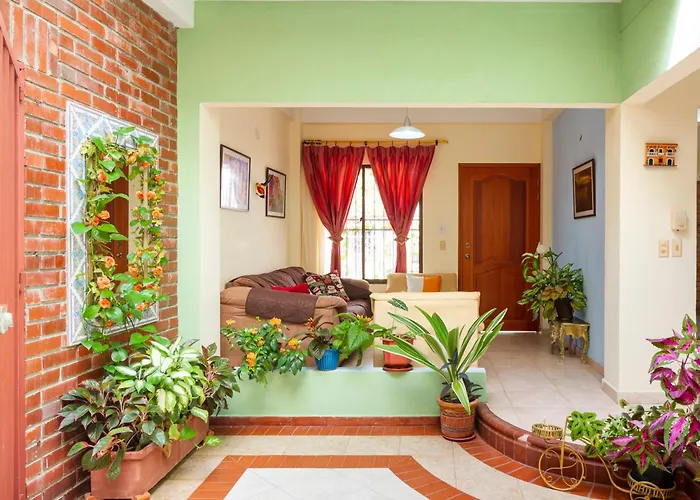 Habitación privada y amplia cerca zonas turísticas