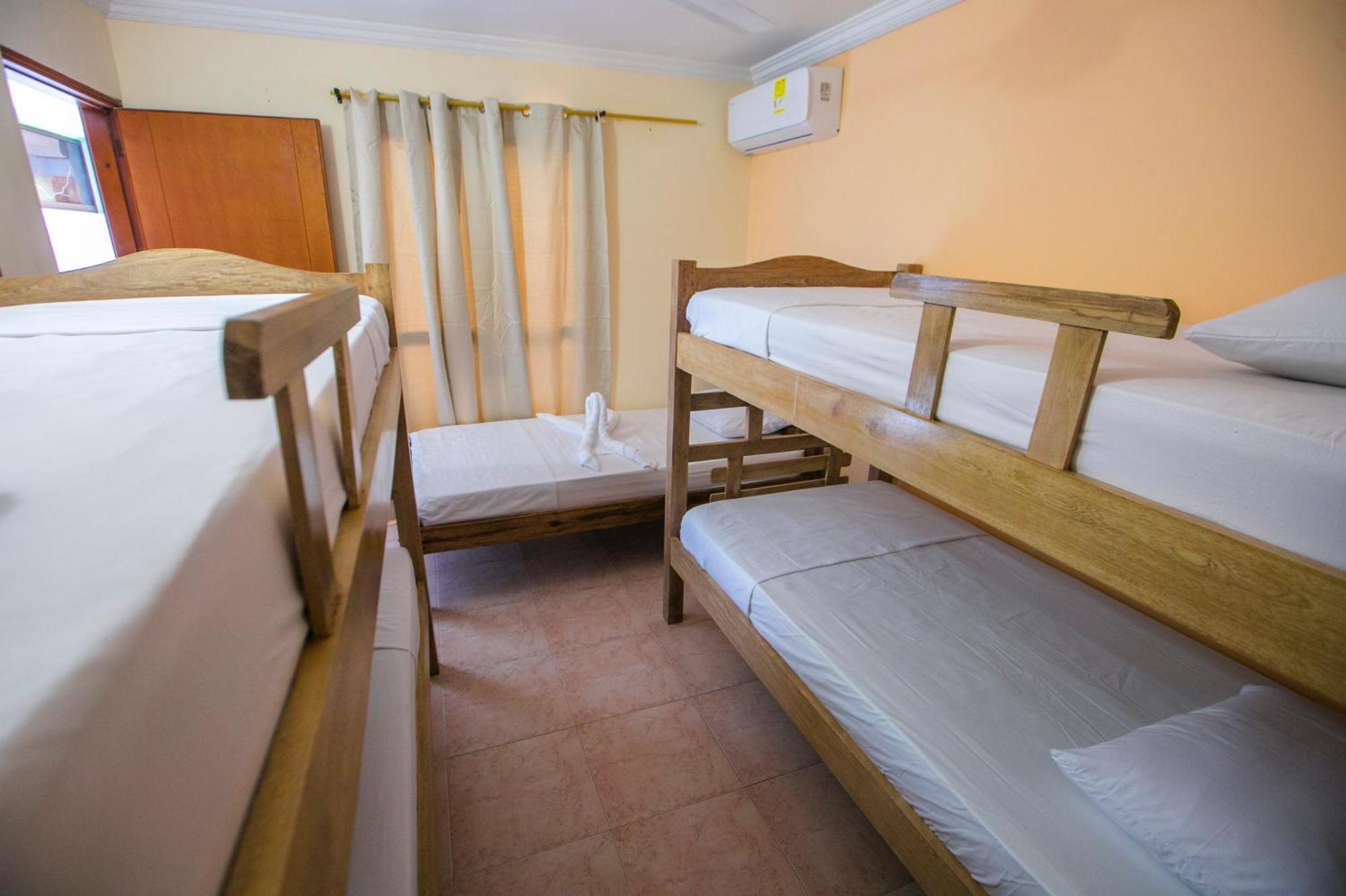 Pensión Habitación Privada Y Amplia Cerca Zonas Turísticas
